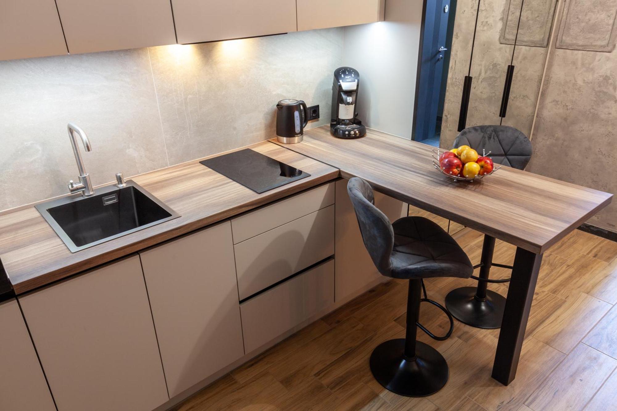 Royal Hot Jucuzzi Apartment Lviv Eksteriør billede